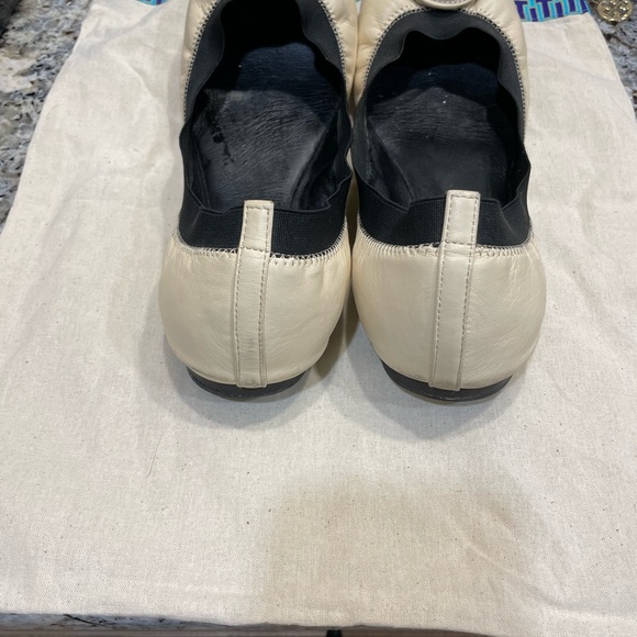 Tory Burch Caroline Flats - Picture 3 of 6